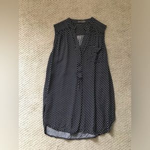 5/$15 Black and White Polka Dot Sleeveless Tunic